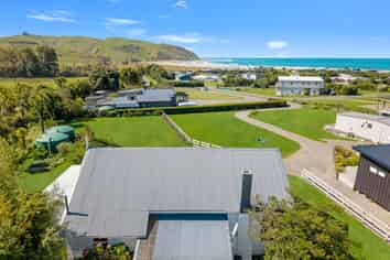 4C Shoal Beach Road, Central Hawkes Bay Coastal