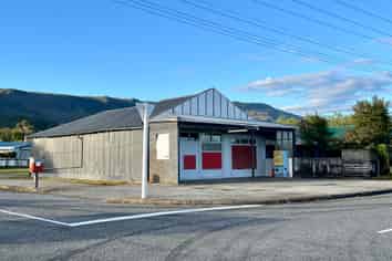 56 McGill Street, Waimangaroa