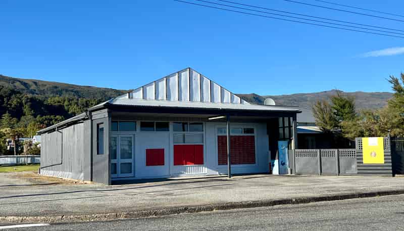56 McGill Street, Waimangaroa