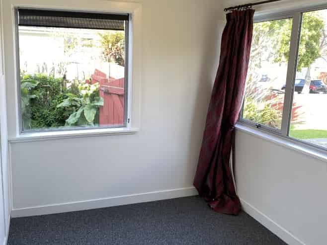 Hawkes Bay - Address withheld