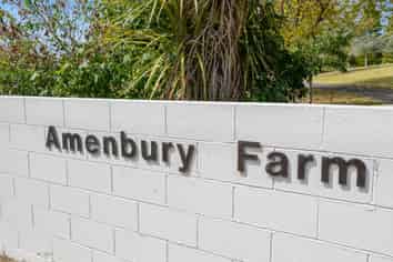 660 Kaipara Coast Highway, Helensville