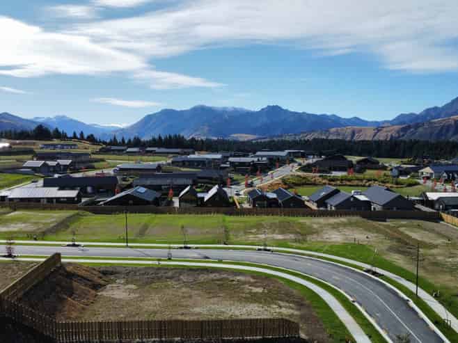 9 Callaghans Creek Rise, Wanaka