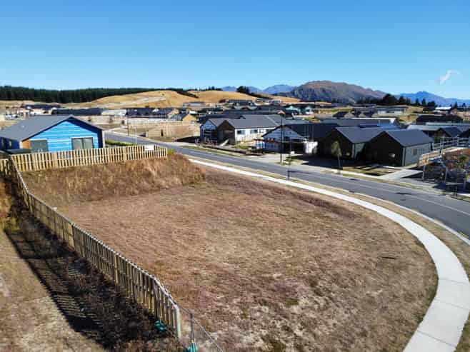 9 Callaghans Creek Rise, Wanaka