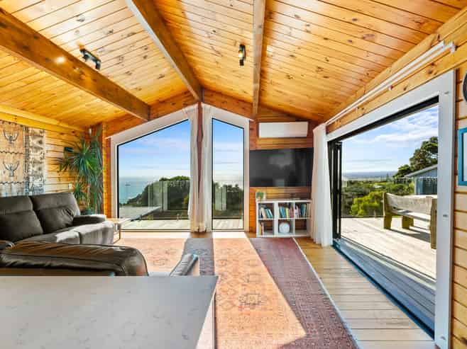 3 Edwin Mitchelson Road, Muriwai