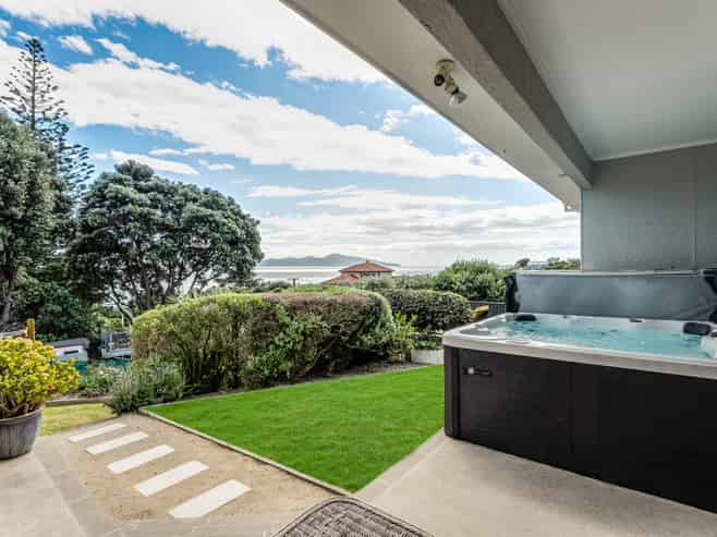 16 Paneta Street, Paekakariki