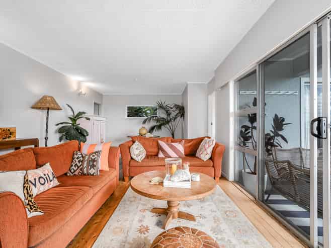 16 Paneta Street, Paekakariki