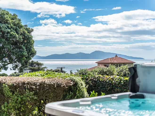 16 Paneta Street, Paekakariki