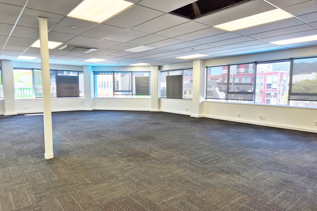 Office in High‑Profile Cuba Corner Location - Aanzicht 4