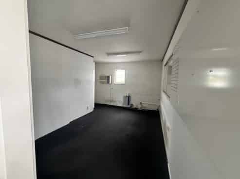 High-Stud Warehouse with Showroom in Stanmore Bay