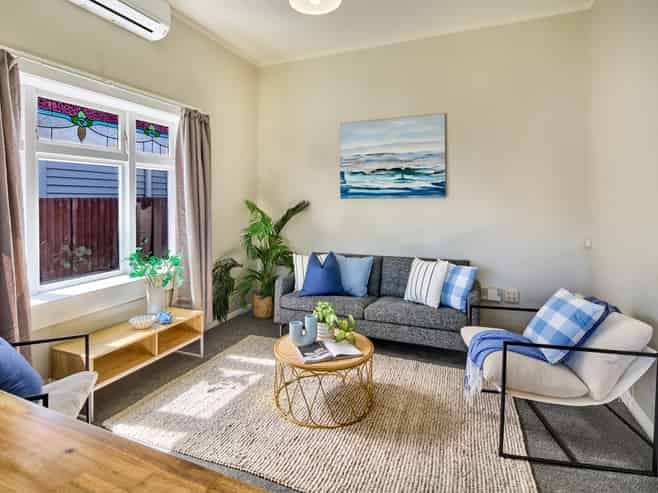 26 Bristol Square, Hutt Central