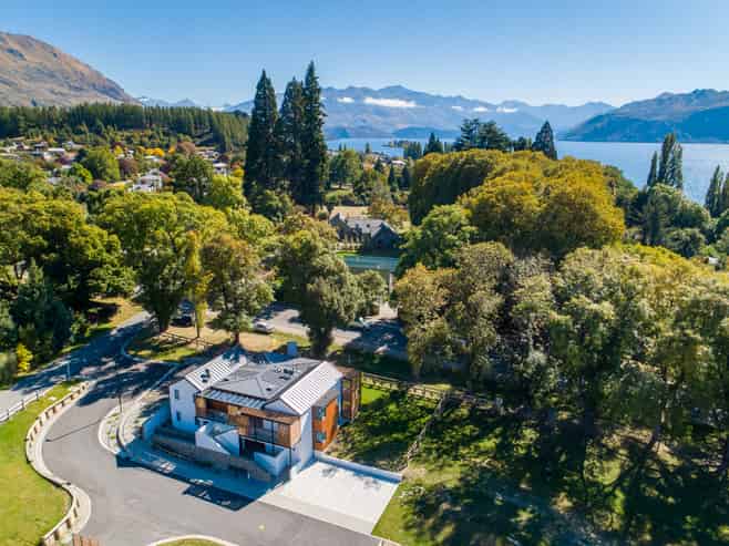 2 Ashgrove Lane, Wanaka