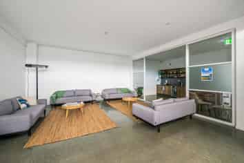 Landmark Showroom, Office & Warehouse Facility