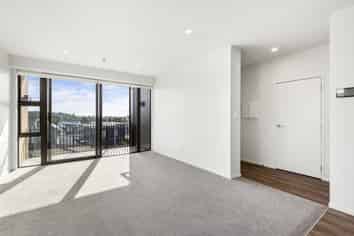 207/38D Fraser Avenue, Northcote