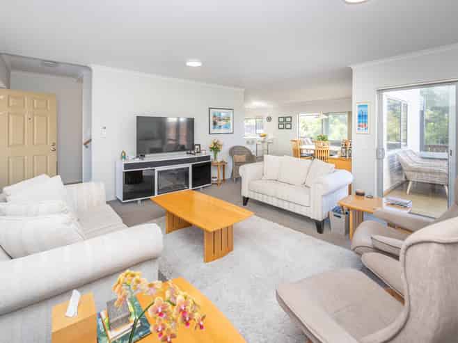 36 Gordon Davies Lane, Huntington