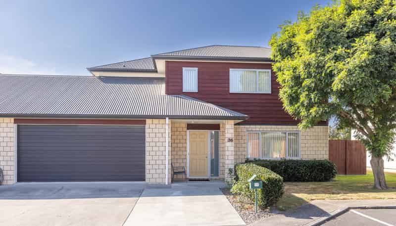 36 Gordon Davies Lane, Huntington