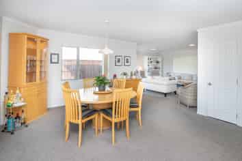 36 Gordon Davies Lane, Huntington