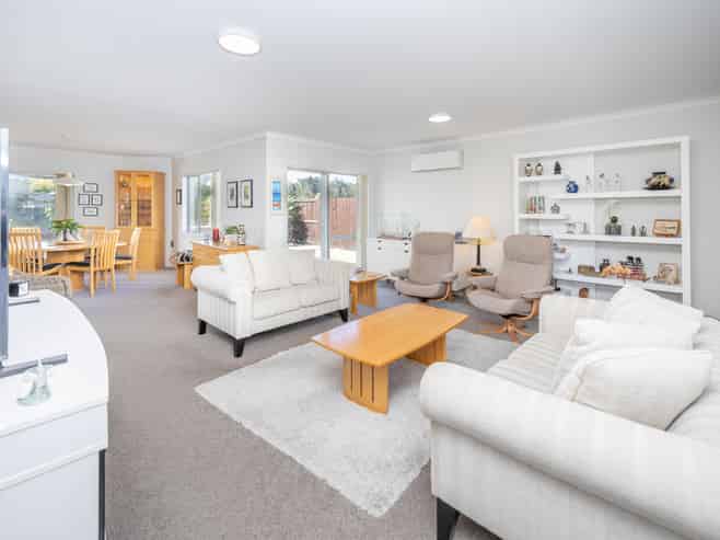 36 Gordon Davies Lane, Huntington