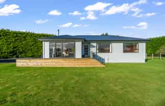 23 Tussock Creek Grove Bush Road, Grove Bush