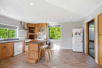 23 Tussock Creek Grove Bush Road, Grove Bush