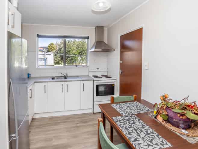 42A Livingstone Avenue, Nawton