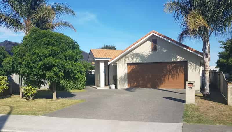 147 Main Road, Clive