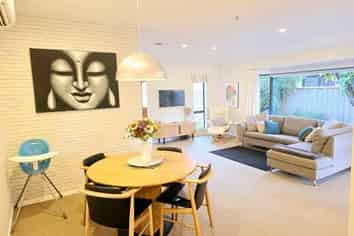 147 Main Road, Clive