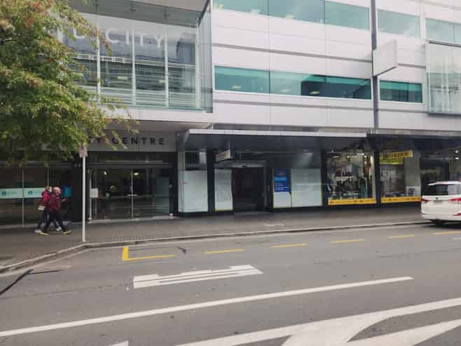 Prime CBD retail for lease