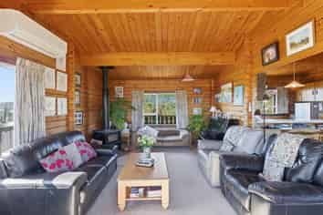 365 Centaurus Road, Hillsborough