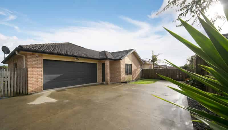 13 Woodbank Drive, Glen Eden