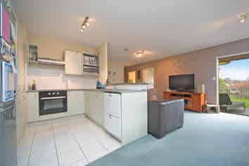 13 Woodbank Drive, Glen Eden