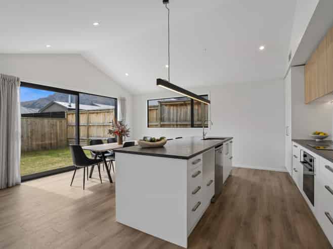 2 Barn Road, Hanley's Farm, Jacks Point