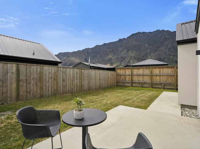 2 Barn Road, Hanley's Farm, Jacks Point