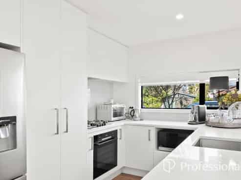 1/51 Kings Crescent, Central Hutt