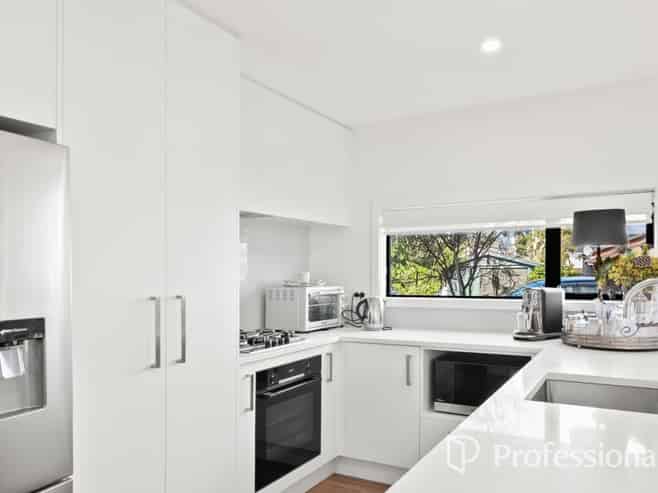 1/51 Kings Crescent, Central Hutt