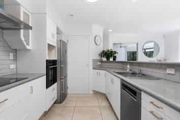 32 Monaco Key, Papamoa