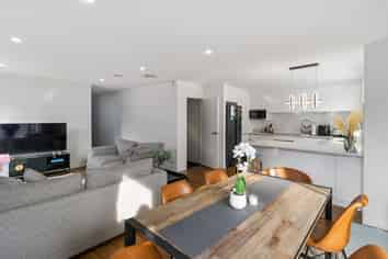 6/29 Buckingham Crescent, Manukau