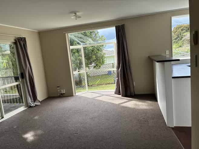 25A Kelman Road, Kelston