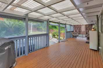 11B Robin Hood Place, Onerahi