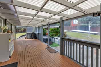 11B Robin Hood Place, Onerahi