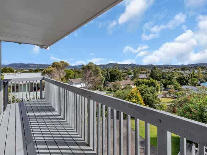 11B Robin Hood Place, Onerahi