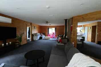 18 Maori Creek Road, Rutherglen