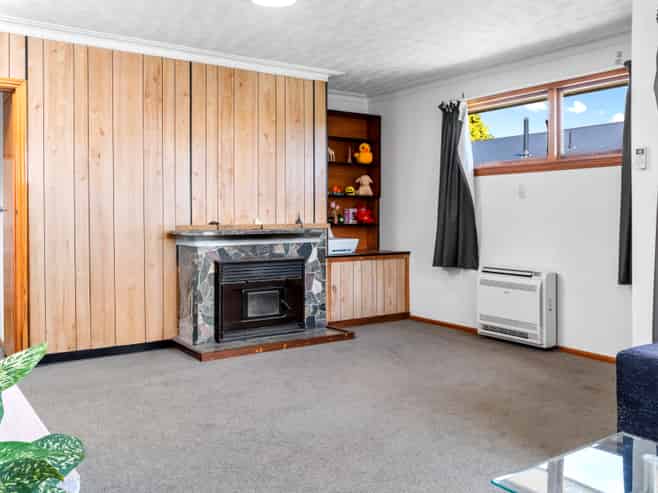 20 Kathleen Crescent, Hornby