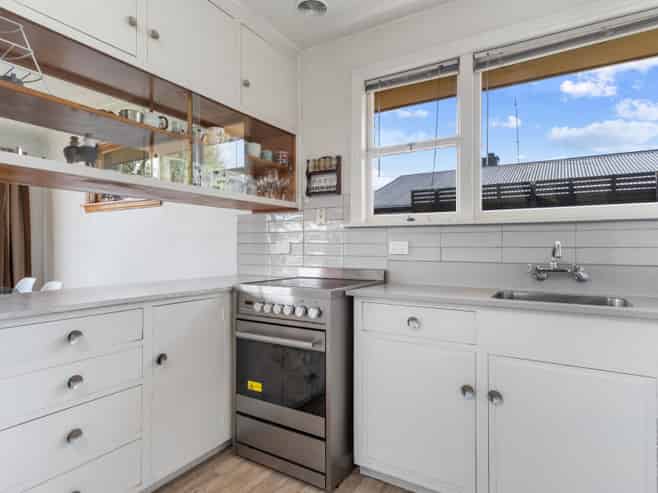 20 Kathleen Crescent, Hornby