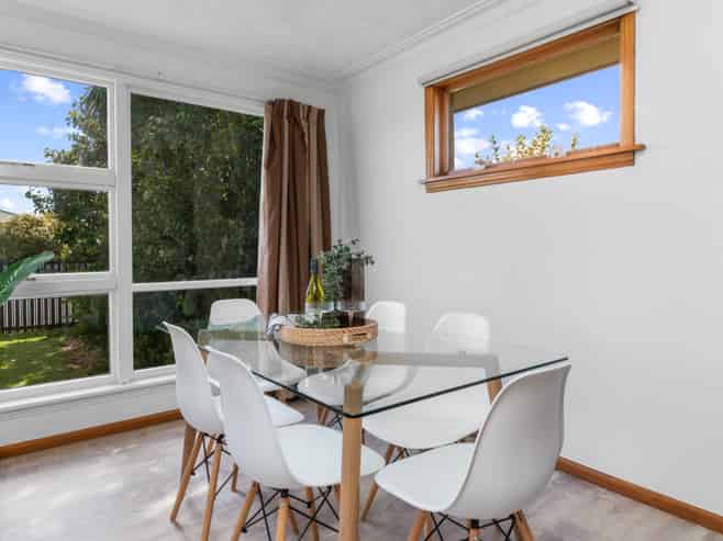 20 Kathleen Crescent, Hornby