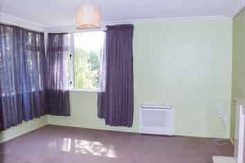 6 Queens Crescent, Oamaru