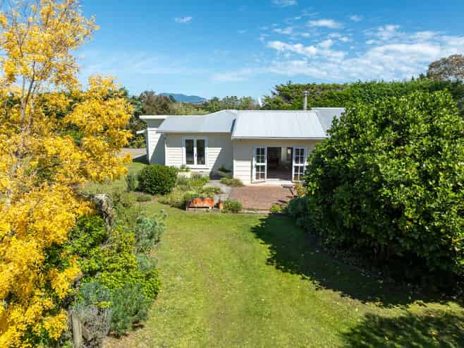 190 Regent Street, Martinborough