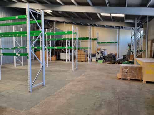 Office and Warehouse on Rosebank Road