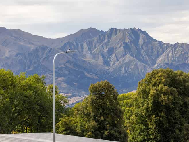 9 Glenbrae Crescent, Wanaka