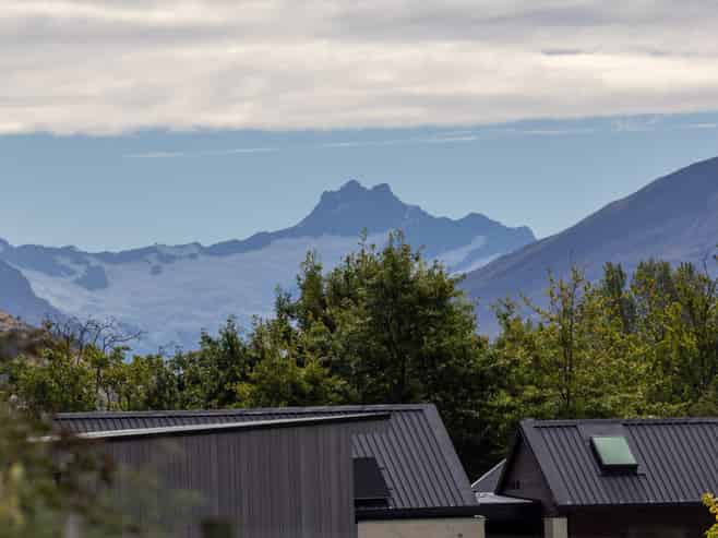 9 Glenbrae Crescent, Wanaka