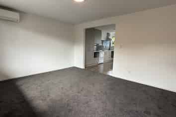 4/7 Division Street , Riccarton